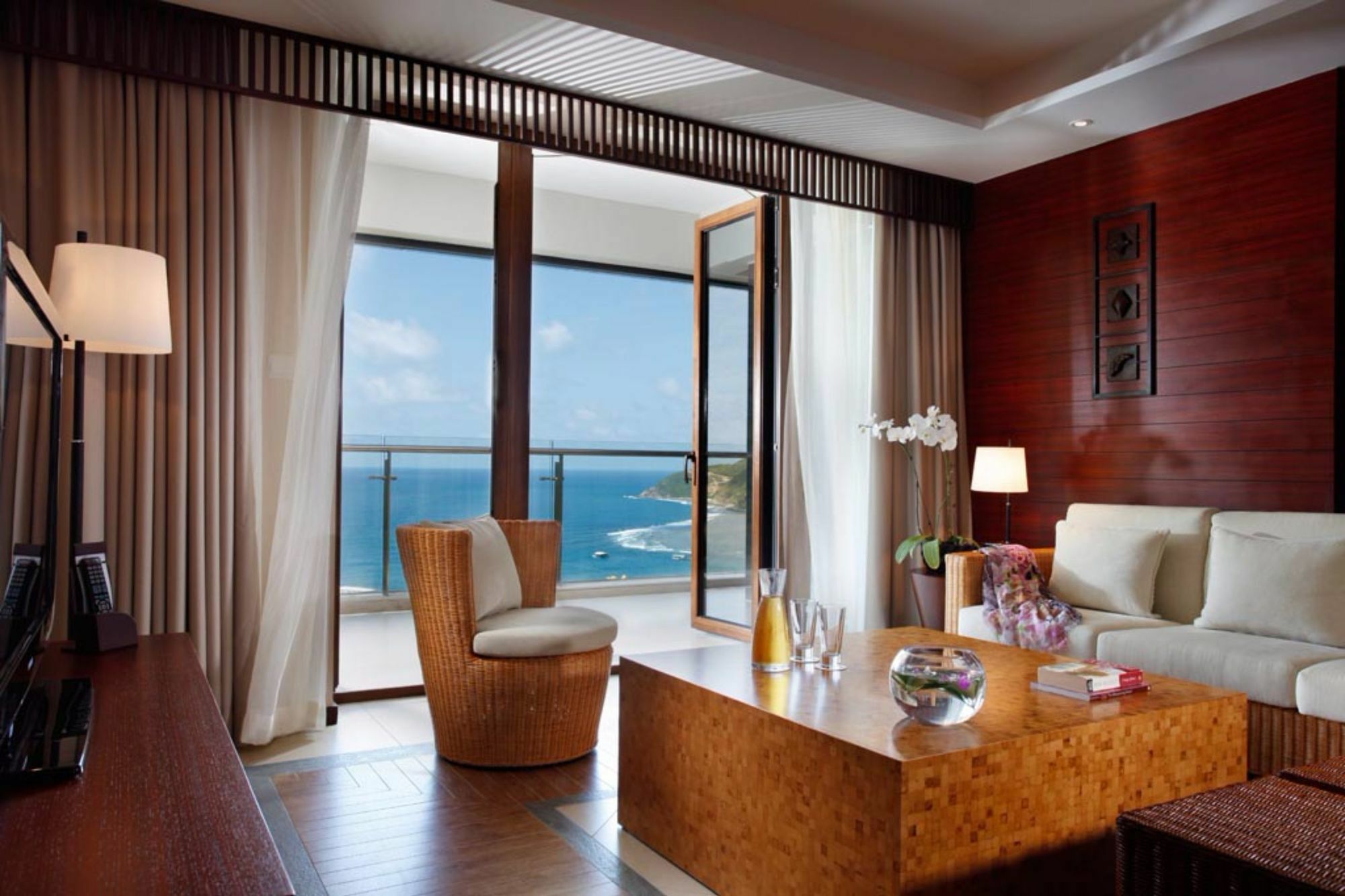Serenity Coast All Suite Resort Szanja Kültér fotó