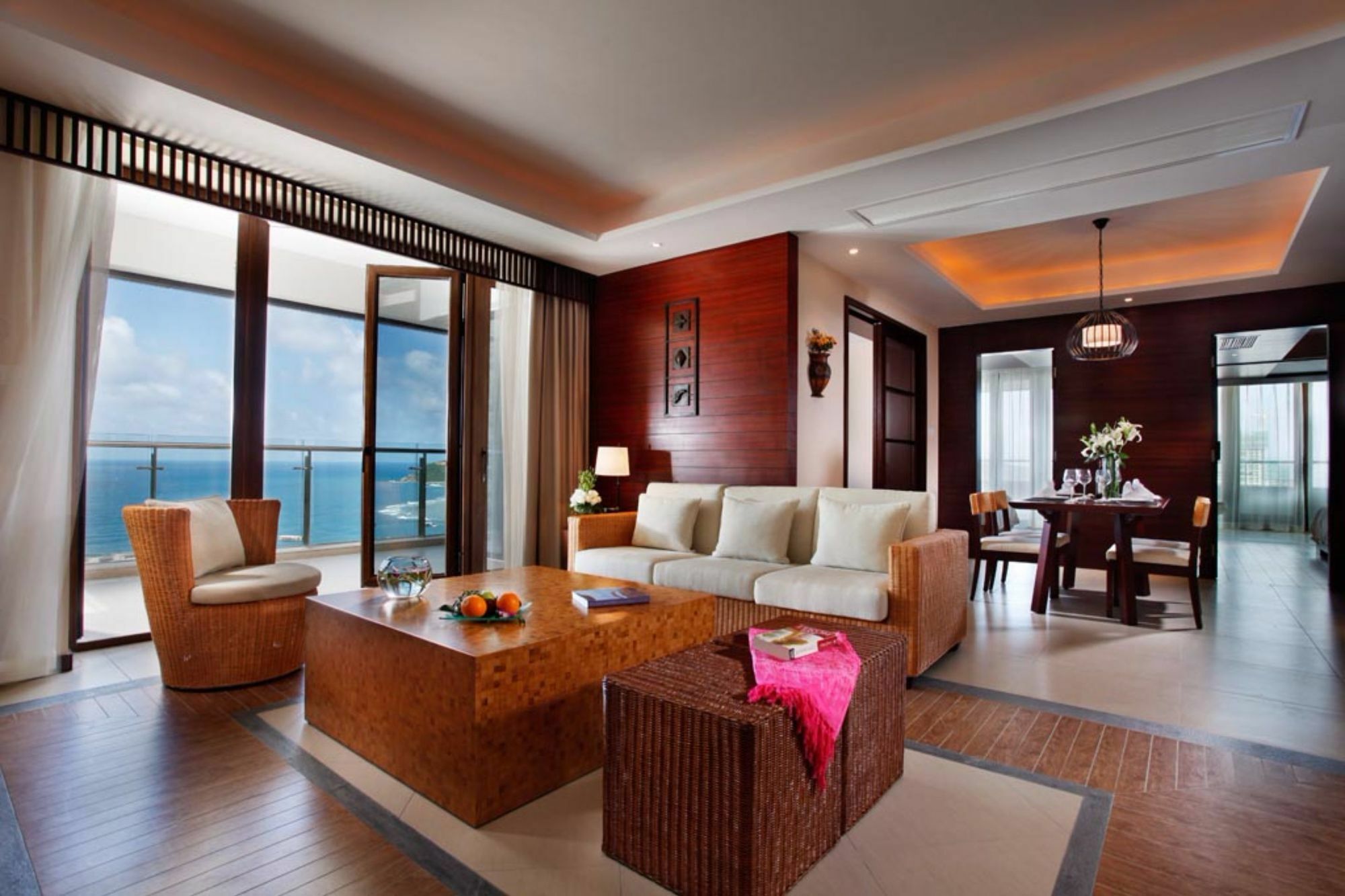 Serenity Coast All Suite Resort Szanja Kültér fotó